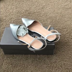 Brand new pointy flats